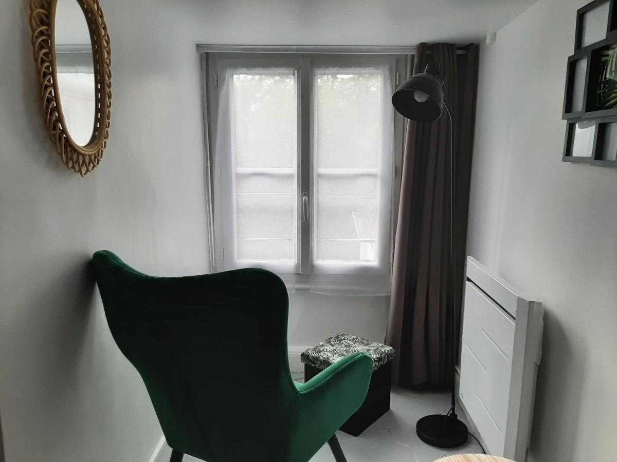 La Maison De L 'Arbre Sec Фонтенбло Екстериор снимка